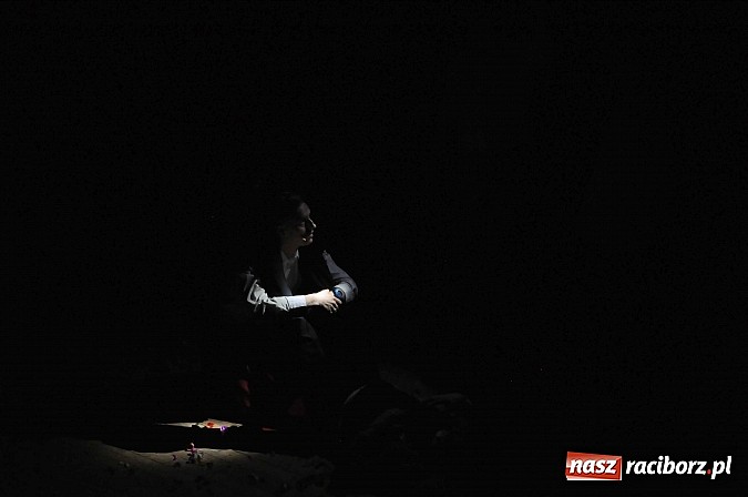 Zdjęcie w galerii na portalu naszraciborz.pl: 10/10, czyli Kabaret Młodych Panów na urodzinowej trasie w Raciborzu wiadomości z regionu