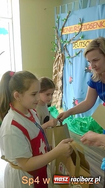 Zdjęcie w galerii na portalu naszraciborz.pl: Konkurs Piosenki w Języku Niemieckim w Elfiku wiadomości z regionu