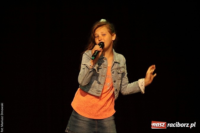 Zdjęcie w galerii na portalu naszraciborz.pl: Konkurs Piosenki w ramach Powiatowego Festiwalu Twórczości Artystycznej wiadomości z regionu
