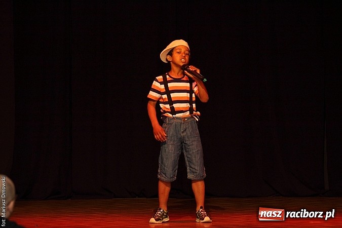 Zdjęcie w galerii na portalu naszraciborz.pl: Konkurs Piosenki w ramach Powiatowego Festiwalu Twórczości Artystycznej wiadomości z regionu