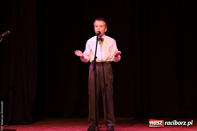 Zdjęcie w galerii na portalu naszraciborz.pl: Konkurs Piosenki w ramach Powiatowego Festiwalu Twórczości Artystycznej wiadomości z regionu