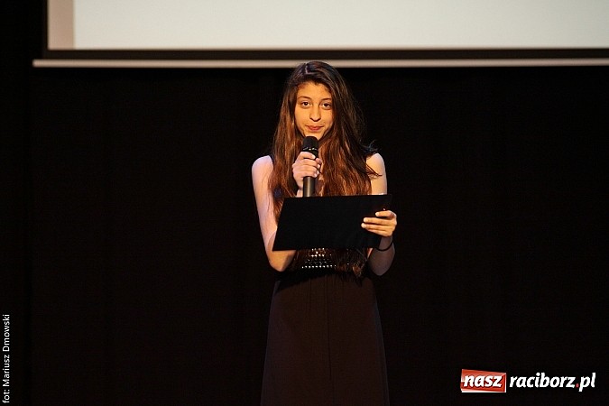 Zdjęcie w galerii na portalu naszraciborz.pl: Konkurs Piosenki w ramach Powiatowego Festiwalu Twórczości Artystycznej wiadomości z regionu