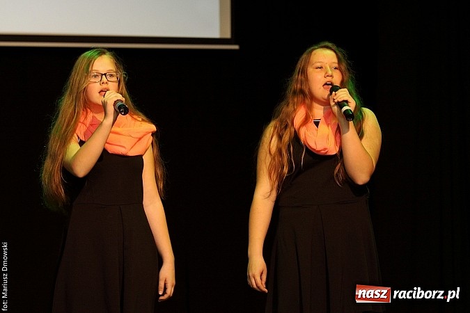 Zdjęcie w galerii na portalu naszraciborz.pl: Konkurs Piosenki w ramach Powiatowego Festiwalu Twórczości Artystycznej wiadomości z regionu
