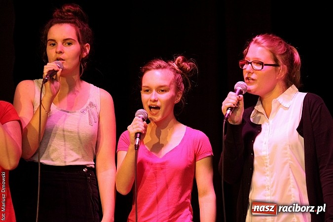 Zdjęcie w galerii na portalu naszraciborz.pl: Konkurs Piosenki w ramach Powiatowego Festiwalu Twórczości Artystycznej wiadomości z regionu