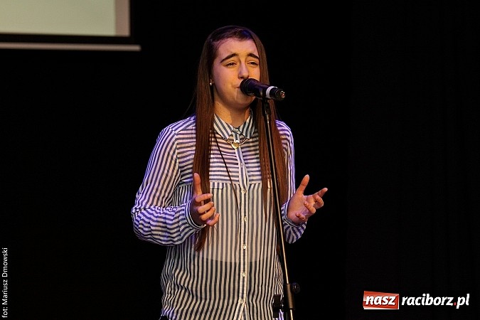 Zdjęcie w galerii na portalu naszraciborz.pl: Konkurs Piosenki w ramach Powiatowego Festiwalu Twórczości Artystycznej wiadomości z regionu