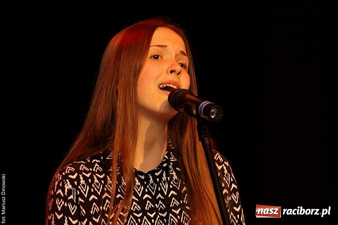 Zdjęcie w galerii na portalu naszraciborz.pl: Konkurs Piosenki w ramach Powiatowego Festiwalu Twórczości Artystycznej wiadomości z regionu