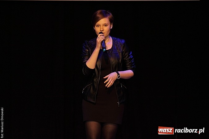 Zdjęcie w galerii na portalu naszraciborz.pl: Konkurs Piosenki w ramach Powiatowego Festiwalu Twórczości Artystycznej wiadomości z regionu