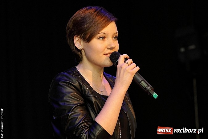 Zdjęcie w galerii na portalu naszraciborz.pl: Konkurs Piosenki w ramach Powiatowego Festiwalu Twórczości Artystycznej wiadomości z regionu