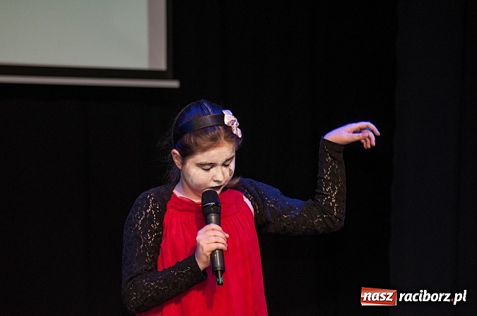 Zdjęcie w galerii na portalu naszraciborz.pl: Konkurs Piosenki w ramach Powiatowego Festiwalu Twórczości Artystycznej wiadomości z regionu