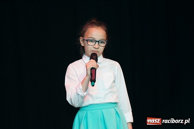 Zdjęcie w galerii na portalu naszraciborz.pl: Konkurs Piosenki w ramach Powiatowego Festiwalu Twórczości Artystycznej wiadomości z regionu