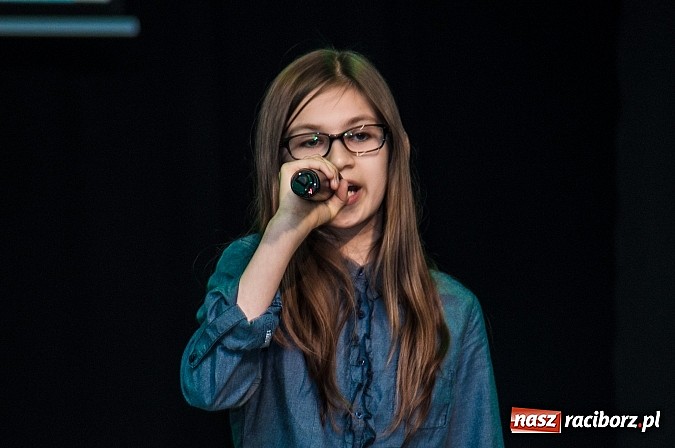 Zdjęcie w galerii na portalu naszraciborz.pl: Konkurs Piosenki w ramach Powiatowego Festiwalu Twórczości Artystycznej wiadomości z regionu