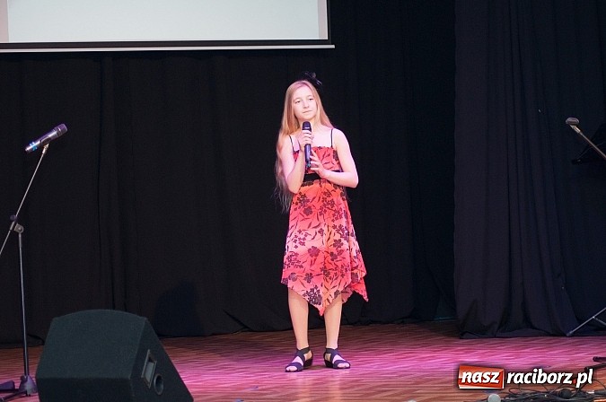 Zdjęcie w galerii na portalu naszraciborz.pl: Konkurs Piosenki w ramach Powiatowego Festiwalu Twórczości Artystycznej wiadomości z regionu