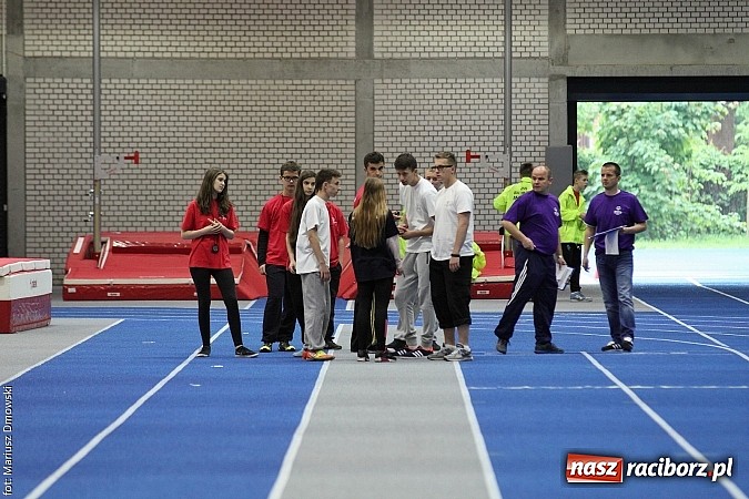 Zdjęcie w galerii na portalu naszraciborz.pl: XV Regionalny Mityng Lekkoatletyczny Olimpiad Specjalnych wiadomości z regionu