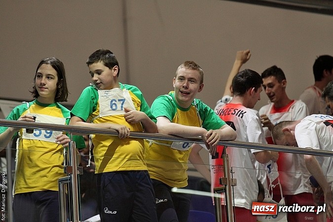 Zdjęcie w galerii na portalu naszraciborz.pl: XV Regionalny Mityng Lekkoatletyczny Olimpiad Specjalnych wiadomości z regionu