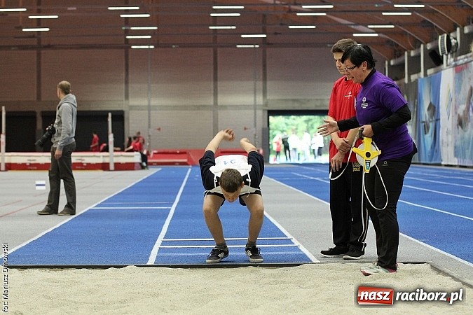 Zdjęcie w galerii na portalu naszraciborz.pl: XV Regionalny Mityng Lekkoatletyczny Olimpiad Specjalnych wiadomości z regionu