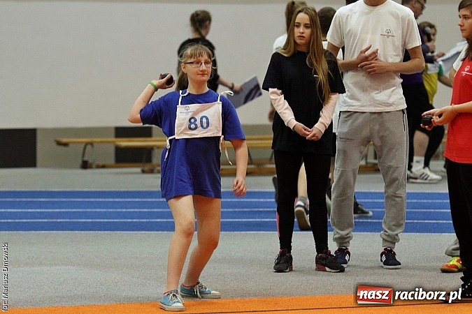 Zdjęcie w galerii na portalu naszraciborz.pl: XV Regionalny Mityng Lekkoatletyczny Olimpiad Specjalnych wiadomości z regionu