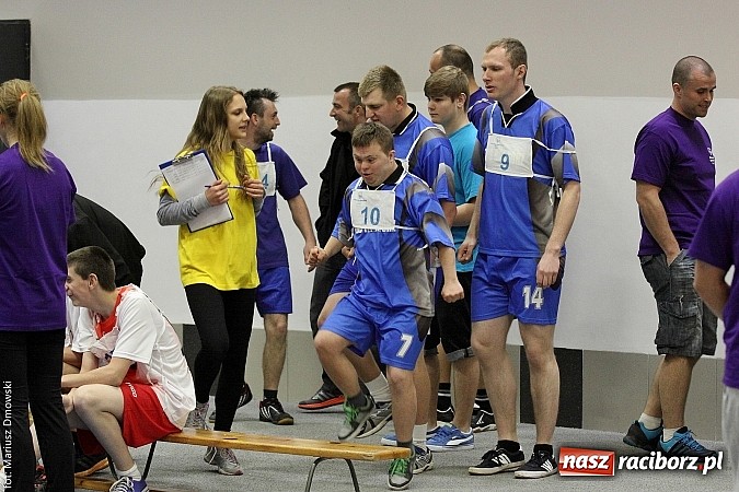 Zdjęcie w galerii na portalu naszraciborz.pl: XV Regionalny Mityng Lekkoatletyczny Olimpiad Specjalnych wiadomości z regionu