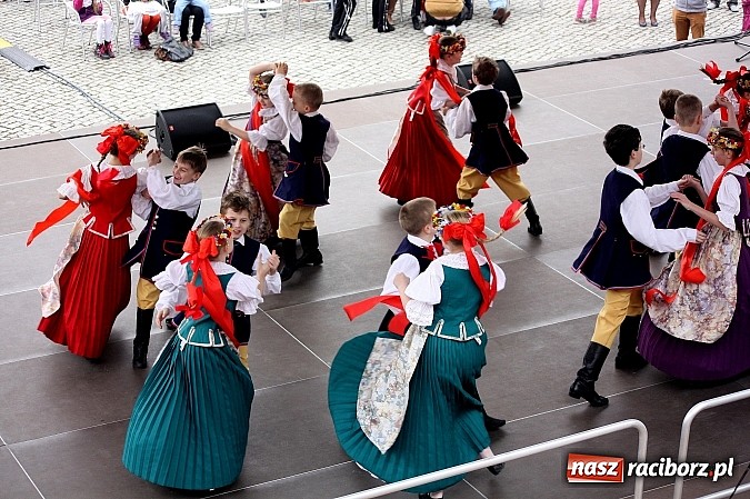 Zdjęcie w galerii na portalu naszraciborz.pl: Raciborski folklor na podium  wiadomości z regionu