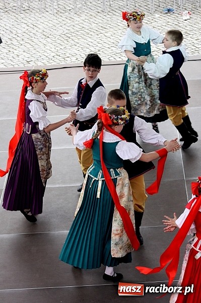 Zdjęcie w galerii na portalu naszraciborz.pl: Raciborski folklor na podium  wiadomości z regionu