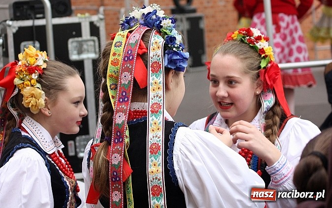 Zdjęcie w galerii na portalu naszraciborz.pl: Raciborski folklor na podium  wiadomości z regionu