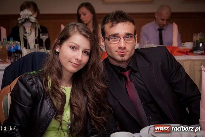 Zdjęcie w galerii na portalu naszraciborz.pl: Tak się bawią studenci PWSZ. Doroczny bal sportowca wiadomości z regionu