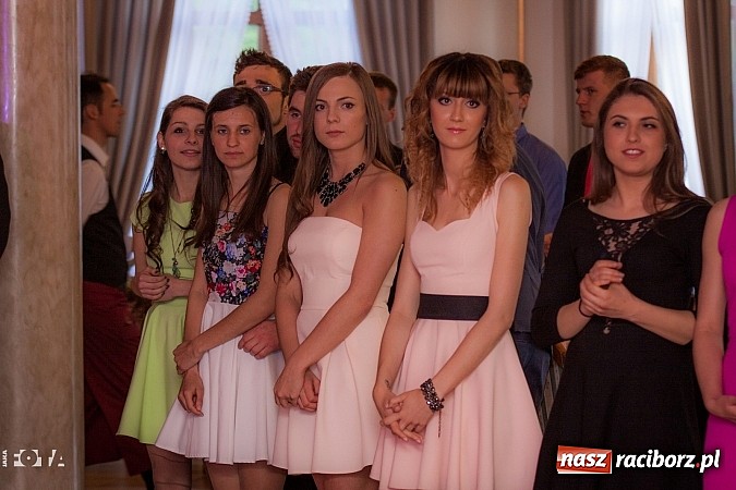 Zdjęcie w galerii na portalu naszraciborz.pl: Tak się bawią studenci PWSZ. Doroczny bal sportowca wiadomości z regionu