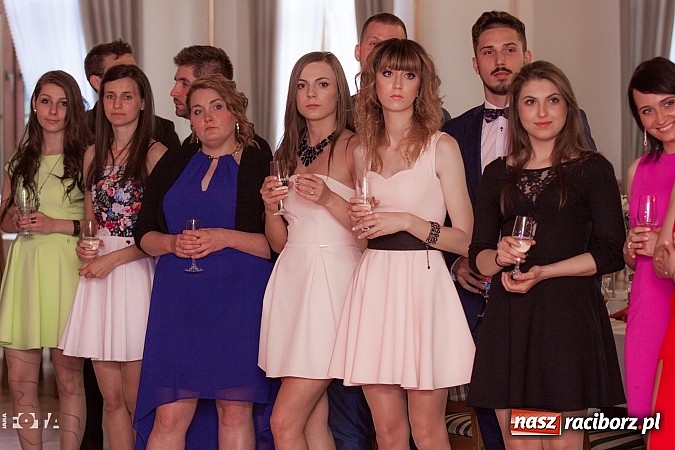 Zdjęcie w galerii na portalu naszraciborz.pl: Tak się bawią studenci PWSZ. Doroczny bal sportowca wiadomości z regionu