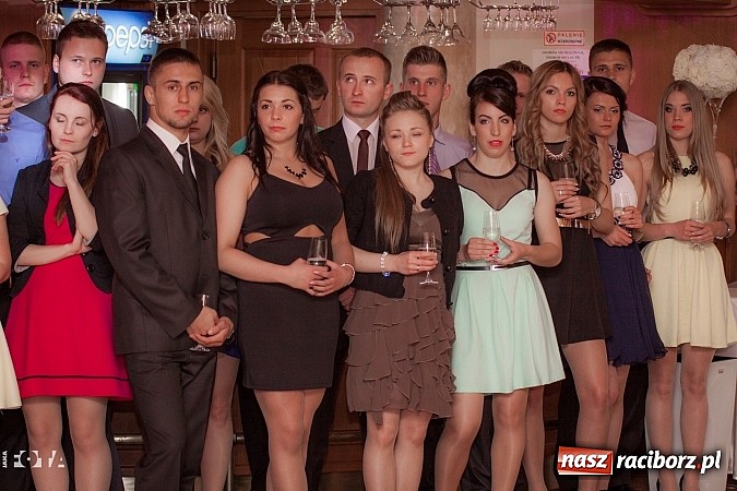 Zdjęcie w galerii na portalu naszraciborz.pl: Tak się bawią studenci PWSZ. Doroczny bal sportowca wiadomości z regionu