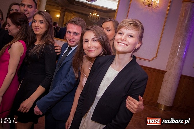 Zdjęcie w galerii na portalu naszraciborz.pl: Tak się bawią studenci PWSZ. Doroczny bal sportowca wiadomości z regionu