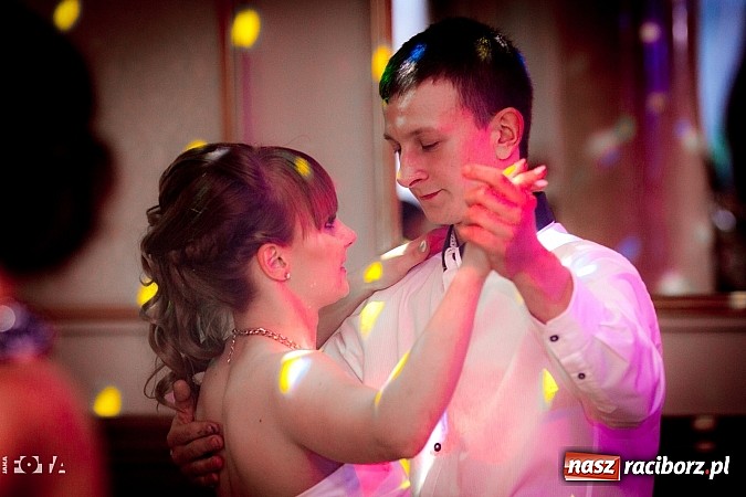 Zdjęcie w galerii na portalu naszraciborz.pl: Tak się bawią studenci PWSZ. Doroczny bal sportowca wiadomości z regionu