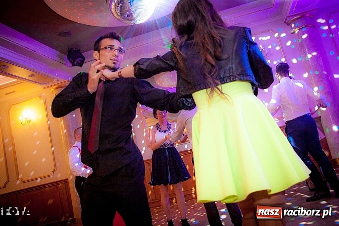 Zdjęcie w galerii na portalu naszraciborz.pl: Tak się bawią studenci PWSZ. Doroczny bal sportowca wiadomości z regionu