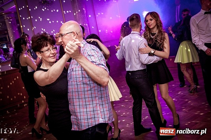 Zdjęcie w galerii na portalu naszraciborz.pl: Tak się bawią studenci PWSZ. Doroczny bal sportowca wiadomości z regionu