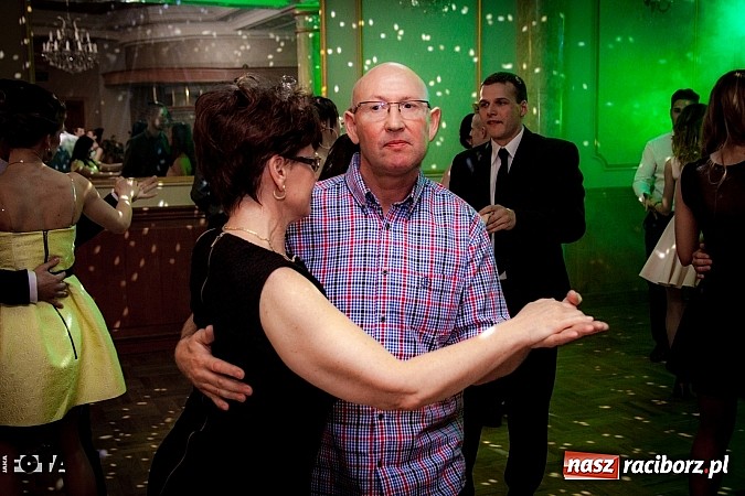 Zdjęcie w galerii na portalu naszraciborz.pl: Tak się bawią studenci PWSZ. Doroczny bal sportowca wiadomości z regionu