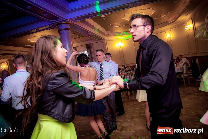 Zdjęcie w galerii na portalu naszraciborz.pl: Tak się bawią studenci PWSZ. Doroczny bal sportowca wiadomości z regionu