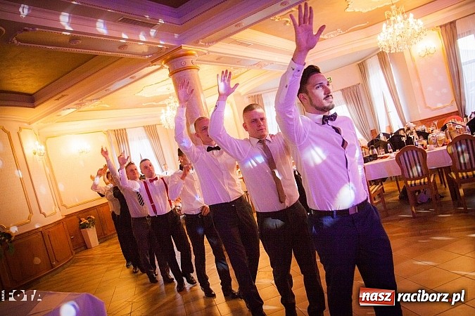 Zdjęcie w galerii na portalu naszraciborz.pl: Tak się bawią studenci PWSZ. Doroczny bal sportowca wiadomości z regionu