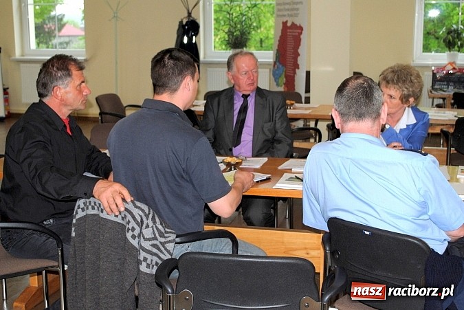 Zdjęcie w galerii na portalu naszraciborz.pl: Konsultacje społeczne w Urzędzie Miejskim w Kietrzu wiadomości z regionu