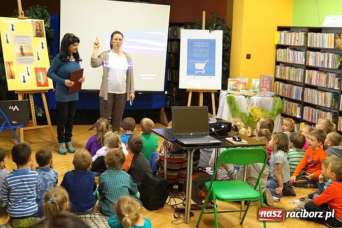 Zdjęcie w galerii na portalu naszraciborz.pl: Charyzmatyczna Elżbieta Bednarczyk spotkała się z najmłodszymi w bibliotece w Nędzy wiadomości z regionu