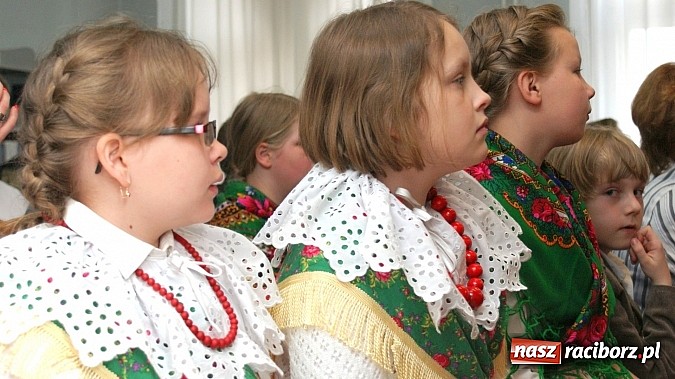 Zdjęcie w galerii na portalu naszraciborz.pl: Konkurs Gwary Śląskiej w raciborskiej bibliotece wiadomości z regionu