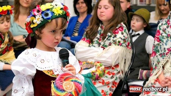 Zdjęcie w galerii na portalu naszraciborz.pl: Konkurs Gwary Śląskiej w raciborskiej bibliotece wiadomości z regionu