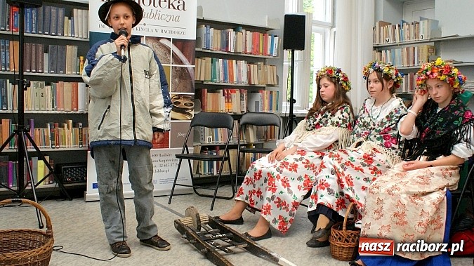 Zdjęcie w galerii na portalu naszraciborz.pl: Konkurs Gwary Śląskiej w raciborskiej bibliotece wiadomości z regionu