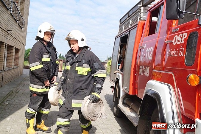 Zdjęcie w galerii na portalu naszraciborz.pl: Ewakuacja szkoły, pożar w kotłowni, uwięziony człowiek. Strażacy OSP ćwiczyli w Nędzy wiadomości z regionu