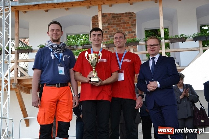 Zdjęcie w galerii na portalu naszraciborz.pl: Otwarte Mistrzostwa Śląska w Ratownictwie Medycznym - na zamku rozdano puchary wiadomości z regionu