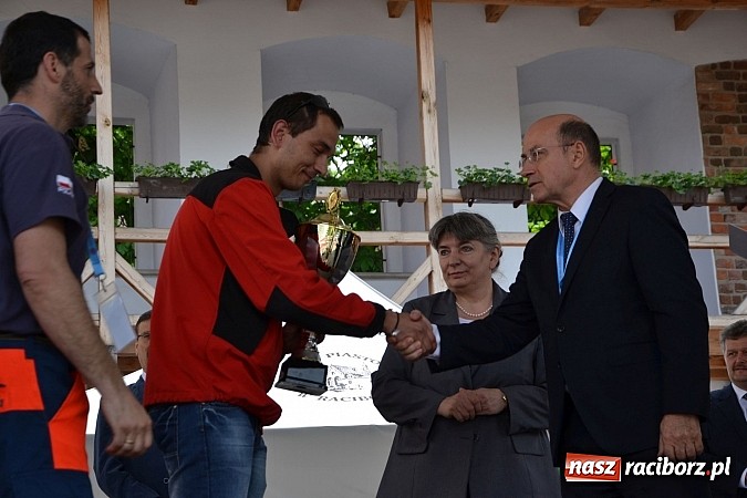 Zdjęcie w galerii na portalu naszraciborz.pl: Otwarte Mistrzostwa Śląska w Ratownictwie Medycznym - na zamku rozdano puchary wiadomości z regionu