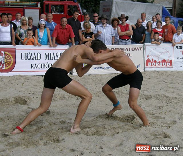 Zdjęcie w galerii na portalu naszraciborz.pl: Jacek Bileński najlepszy Polski zapaśnik na piasku wiadomości z regionu