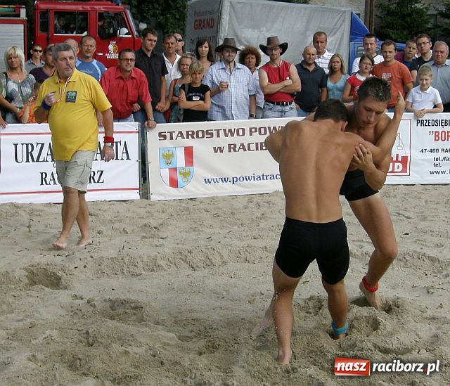 Zdjęcie w galerii na portalu naszraciborz.pl: Jacek Bileński najlepszy Polski zapaśnik na piasku wiadomości z regionu