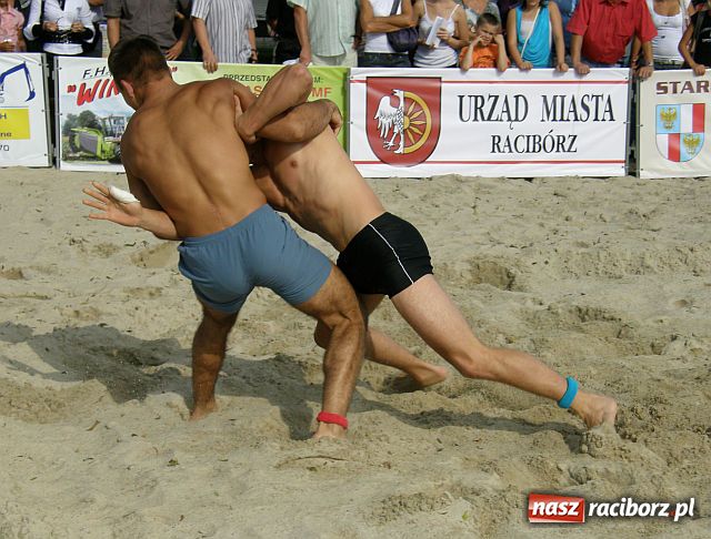 Zdjęcie w galerii na portalu naszraciborz.pl: Jacek Bileński najlepszy Polski zapaśnik na piasku wiadomości z regionu