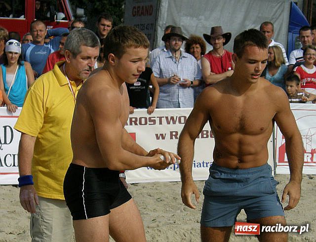 Zdjęcie w galerii na portalu naszraciborz.pl: Jacek Bileński najlepszy Polski zapaśnik na piasku wiadomości z regionu