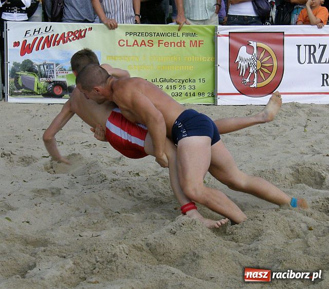 Zdjęcie w galerii na portalu naszraciborz.pl: Jacek Bileński najlepszy Polski zapaśnik na piasku wiadomości z regionu