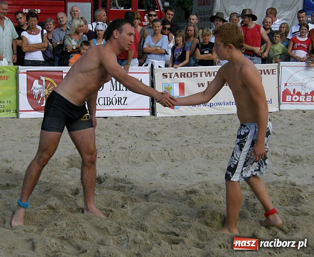 Zdjęcie w galerii na portalu naszraciborz.pl: Jacek Bileński najlepszy Polski zapaśnik na piasku wiadomości z regionu