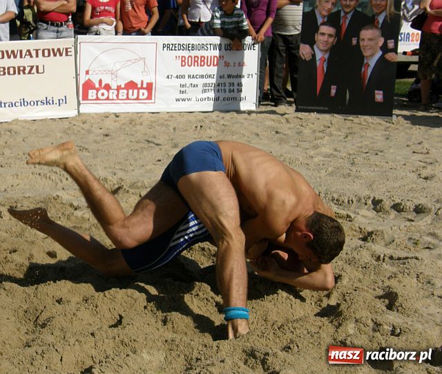 Zdjęcie w galerii na portalu naszraciborz.pl: Jacek Bileński najlepszy Polski zapaśnik na piasku wiadomości z regionu